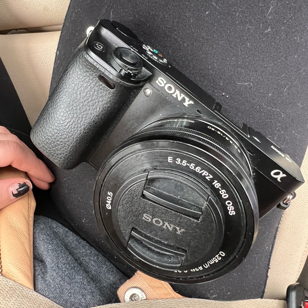 Sony a6000